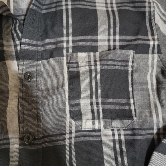 Flannel - Picture 4 of 4